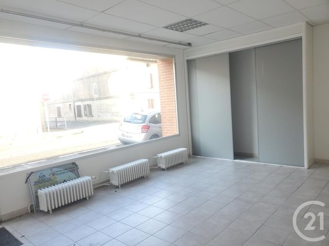 Appartement Local à louer - 2 pièces - 59.67 m2 - GRAULHET - 81 - MIDI-PYRENEES - Century 21 Sg Immo