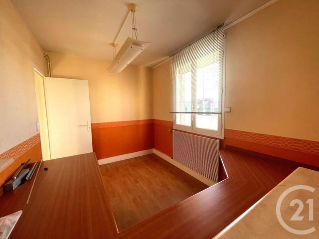 Appartement Local à louer - 4 pièces - 80.0 m2 - GRAULHET - 81 - MIDI-PYRENEES - Century 21 Sg Immo