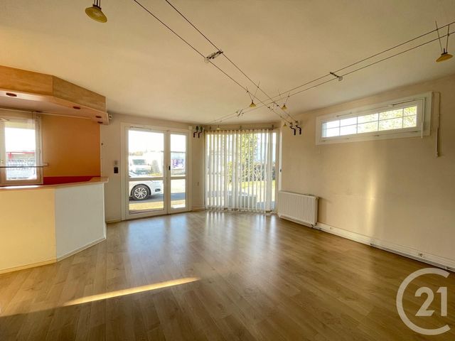 Appartement Local à louer - 4 pièces - 80.0 m2 - GRAULHET - 81 - MIDI-PYRENEES - Century 21 Sg Immo