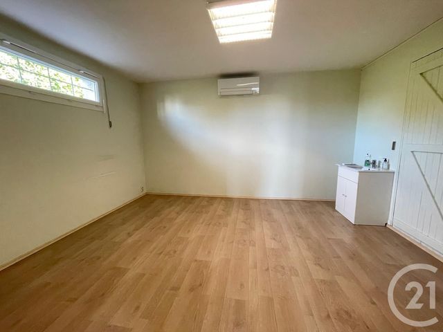 Appartement Local à louer - 4 pièces - 80.0 m2 - GRAULHET - 81 - MIDI-PYRENEES - Century 21 Sg Immo