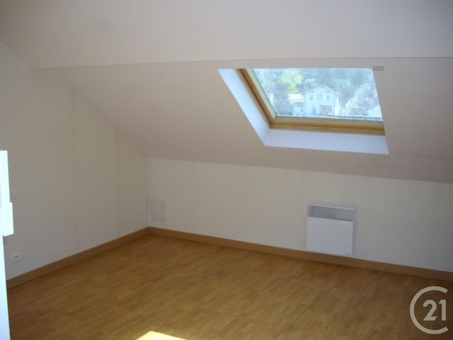 Appartement F3 à louer - 3 pièces - 80.0 m2 - GRAULHET - 81 - MIDI-PYRENEES - Century 21 Sg Immo