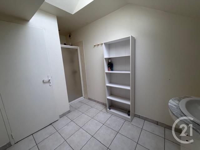 Appartement F3 à louer - 3 pièces - 80.0 m2 - GRAULHET - 81 - MIDI-PYRENEES - Century 21 Sg Immo