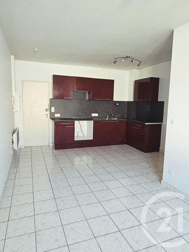 Appartement F2 à louer - 2 pièces - 35.23 m2 - GRAULHET - 81 - MIDI-PYRENEES - Century 21 Sg Immo