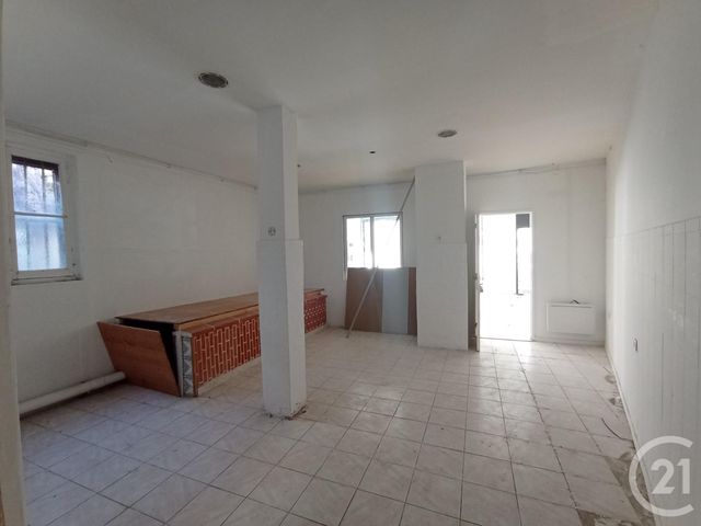 Appartement à louer - 2 pièces - 85.0 m2 - GRAULHET - 81 - MIDI-PYRENEES - Century 21 Sg Immo