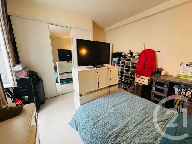 Afficher la photo en grand Appartement T3 à vendre - 3 pièces - 62.15 m2 - GRAULHET - 81 - MIDI-PYRENEES - Century 21 Sg Immo
