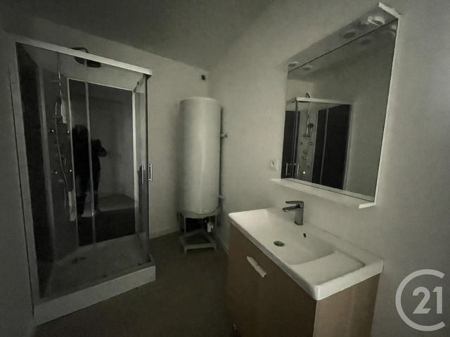 Appartement T3 à louer - 3 pièces - 80.0 m2 - GRAULHET - 81 - MIDI-PYRENEES - Century 21 Sg Immo