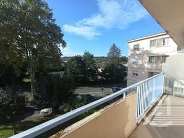 Appartement T3 à louer - 3 pièces - 72.0 m2 - GRAULHET - 81 - MIDI-PYRENEES - Century 21 Sg Immo
