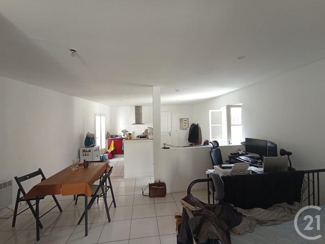 Appartement à louer - 3 pièces - 72.0 m2 - GRAULHET - 81 - MIDI-PYRENEES - Century 21 Sg Immo