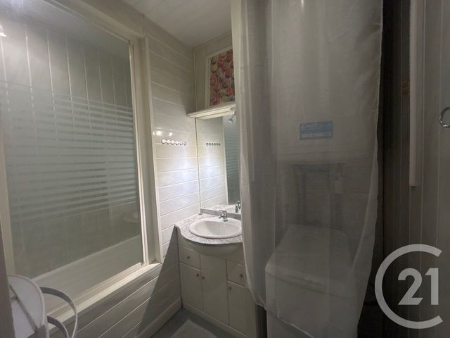 Appartement T2 à louer - 2 pièces - 48.47 m2 - GRAULHET - 81 - MIDI-PYRENEES - Century 21 Sg Immo