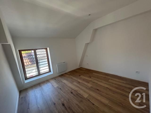 Appartement T3 à louer - 3 pièces - 47.0 m2 - GRAULHET - 81 - MIDI-PYRENEES - Century 21 Sg Immo