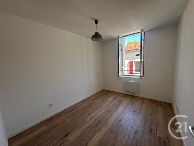 Appartement T3 à louer - 2 pièces - 46.75 m2 - GRAULHET - 81 - MIDI-PYRENEES - Century 21 Sg Immo
