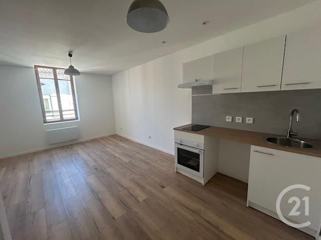 Appartement T3 à louer - 2 pièces - 46.75 m2 - GRAULHET - 81 - MIDI-PYRENEES - Century 21 Sg Immo