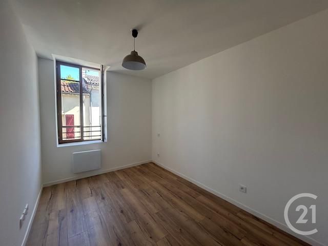 Appartement T3 à louer - 2 pièces - 46.75 m2 - GRAULHET - 81 - MIDI-PYRENEES - Century 21 Sg Immo