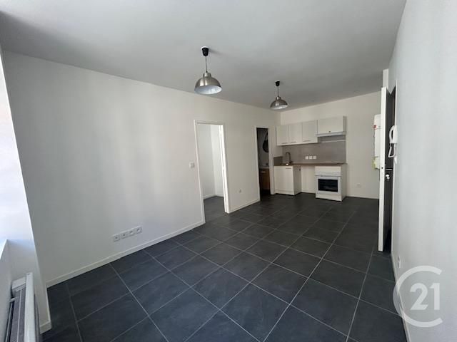 Appartement T2 à louer - 2 pièces - 30.0 m2 - GRAULHET - 81 - MIDI-PYRENEES - Century 21 Sg Immo