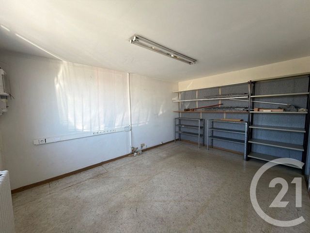 Appartement Local à louer - 1 pièce - 550.0 m2 - GRAULHET - 81 - MIDI-PYRENEES - Century 21 Sg Immo