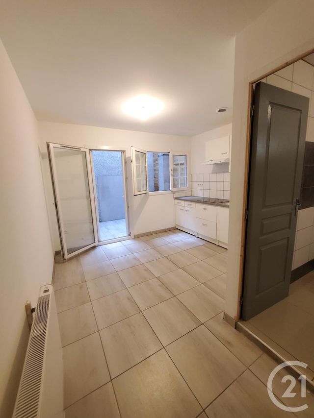 Appartement T1 à louer - 1 pièce - 29.91 m2 - GRAULHET - 81 - MIDI-PYRENEES - Century 21 Sg Immo
