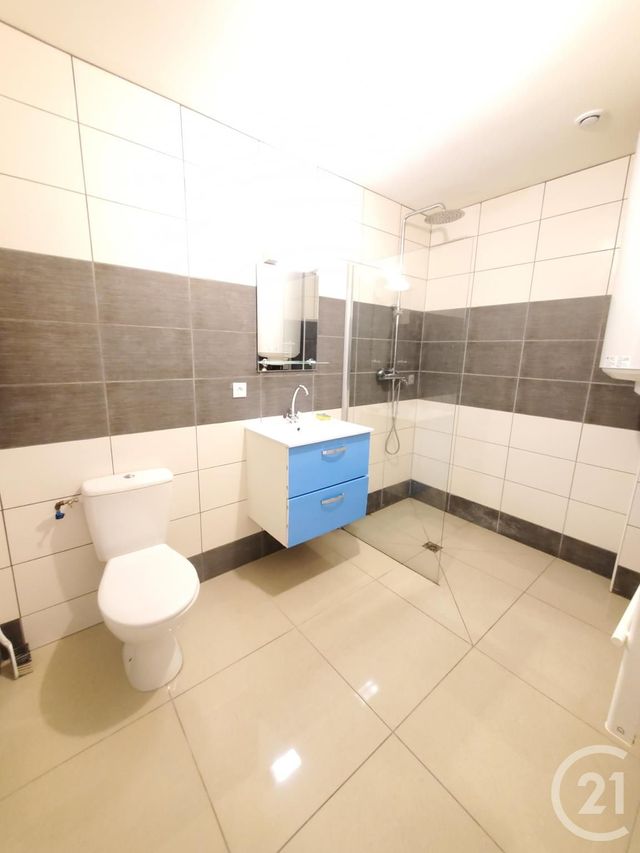 Appartement T1 à louer - 1 pièce - 29.91 m2 - GRAULHET - 81 - MIDI-PYRENEES - Century 21 Sg Immo