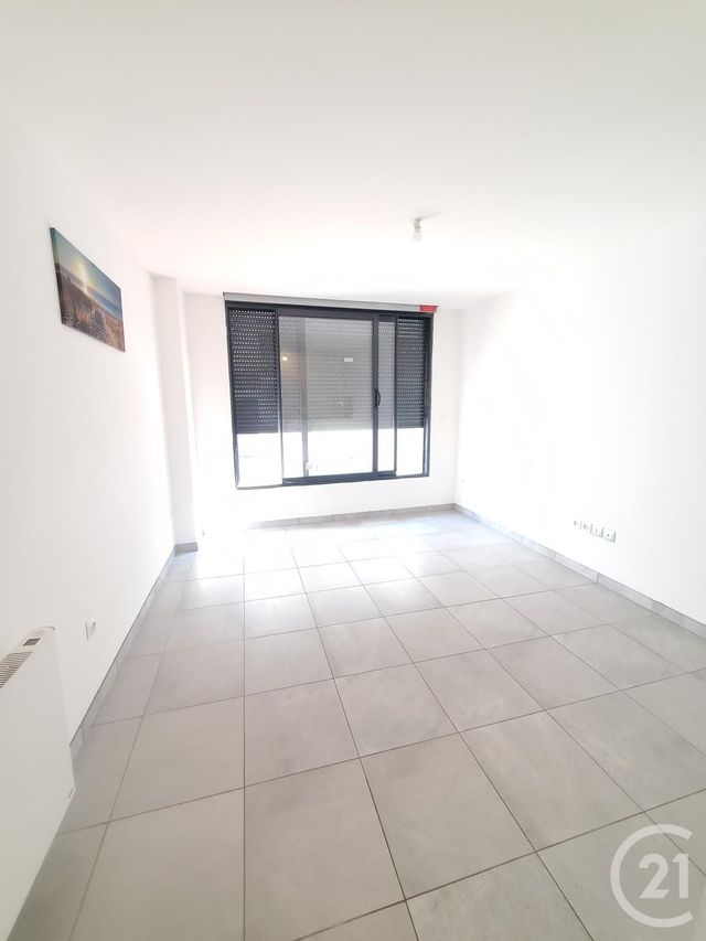 Appartement T1 à louer - 1 pièce - 29.91 m2 - GRAULHET - 81 - MIDI-PYRENEES - Century 21 Sg Immo