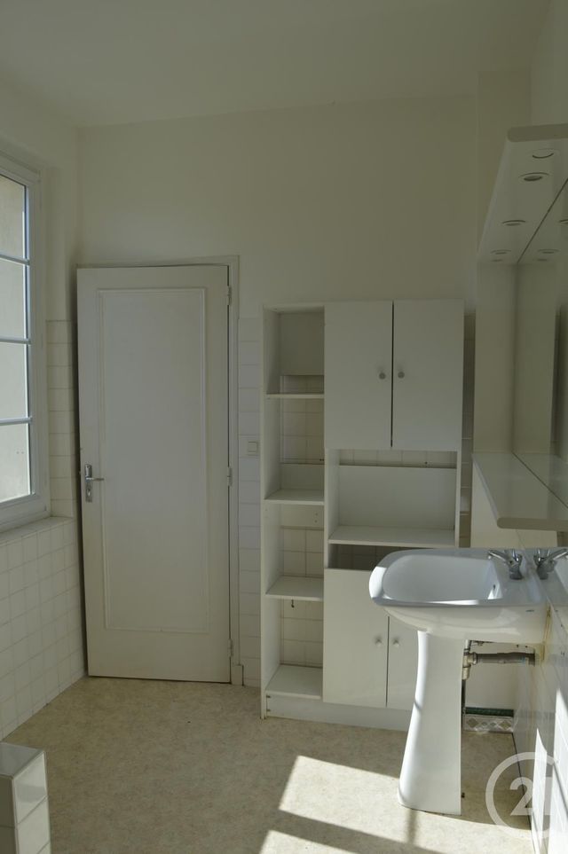 maison à louer - 6 pièces - 207.0 m2 - GRAULHET - 81 - MIDI-PYRENEES - Century 21 Sg Immo