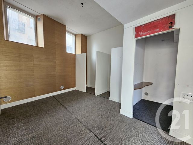Appartement Local à louer - 1 pièce - 42.0 m2 - GRAULHET - 81 - MIDI-PYRENEES - Century 21 Sg Immo