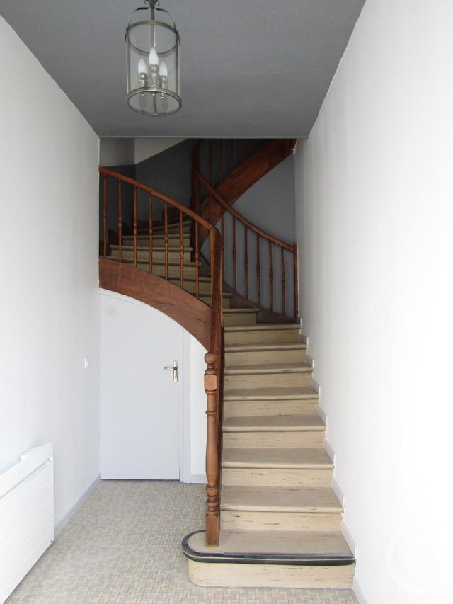 Appartement T3 à louer - 3 pièces - 88.0 m2 - GRAULHET - 81 - MIDI-PYRENEES - Century 21 Sg Immo