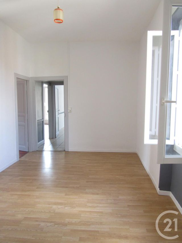 Appartement T3 à louer - 3 pièces - 88.0 m2 - GRAULHET - 81 - MIDI-PYRENEES - Century 21 Sg Immo