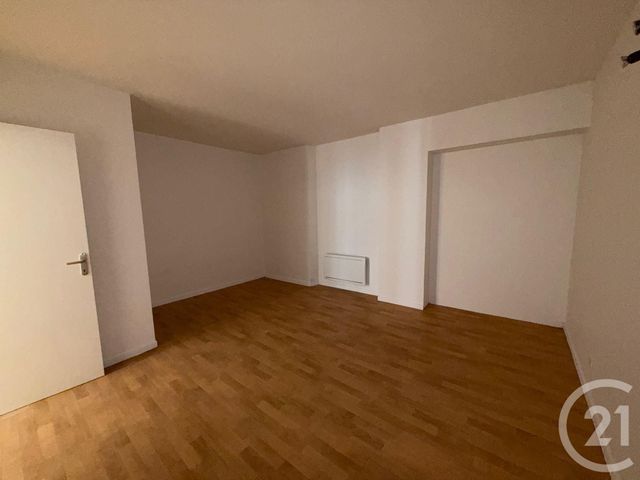 Appartement T3 à louer - 3 pièces - 63.0 m2 - GRAULHET - 81 - MIDI-PYRENEES - Century 21 Sg Immo