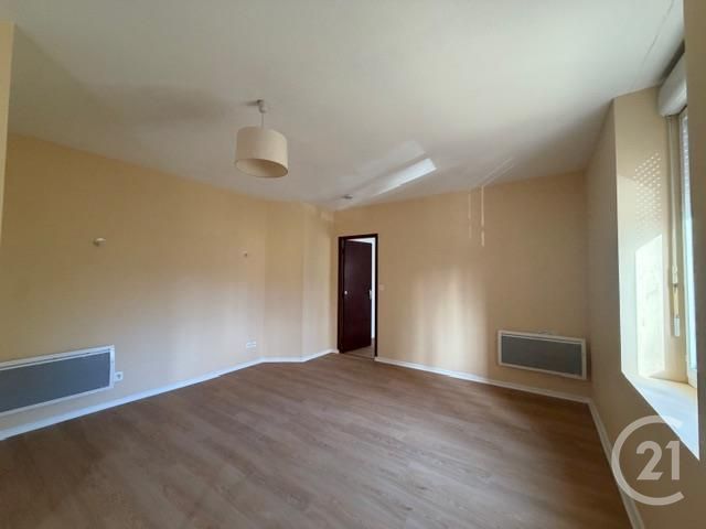 Appartement F2 à louer - 2 pièces - 50.0 m2 - GRAULHET - 81 - MIDI-PYRENEES - Century 21 Sg Immo