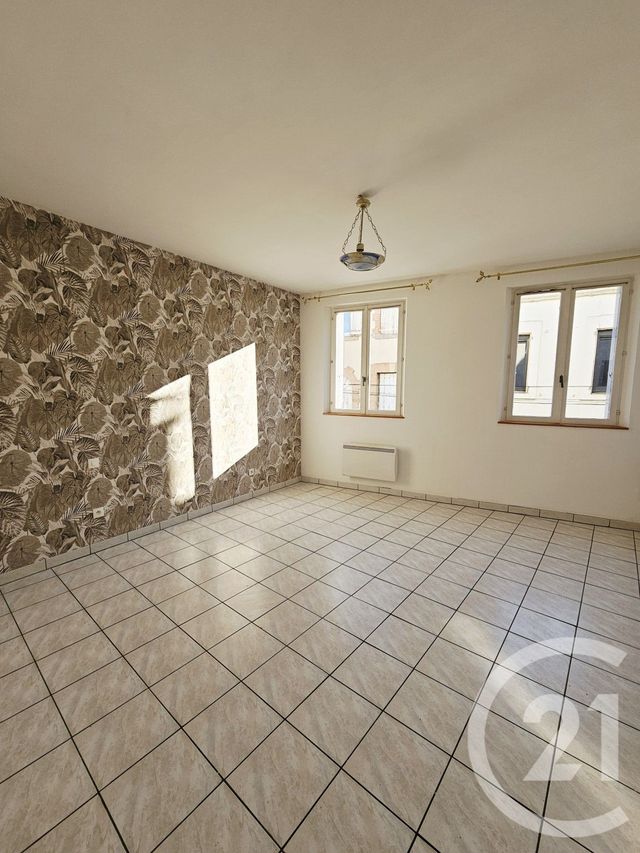 Appartement T3 à louer - 3 pièces - 79.08 m2 - GRAULHET - 81 - MIDI-PYRENEES - Century 21 Sg Immo