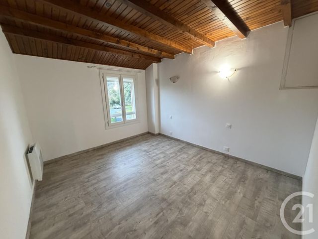 Appartement T3 à louer - 3 pièces - 49.0 m2 - GRAULHET - 81 - MIDI-PYRENEES - Century 21 Sg Immo