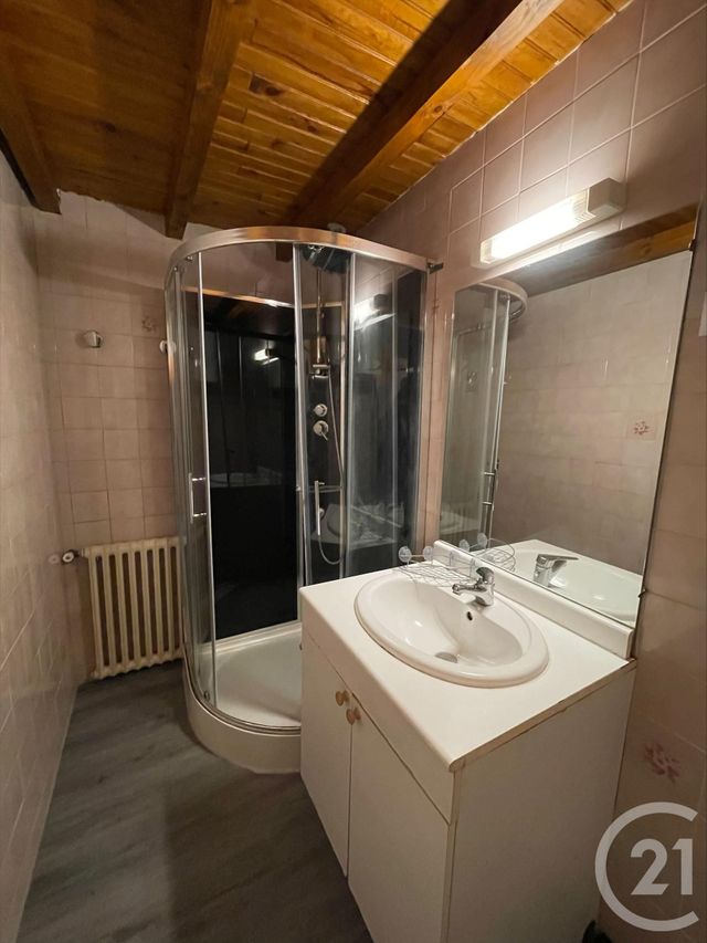 Appartement T3 à louer - 3 pièces - 49.0 m2 - GRAULHET - 81 - MIDI-PYRENEES - Century 21 Sg Immo
