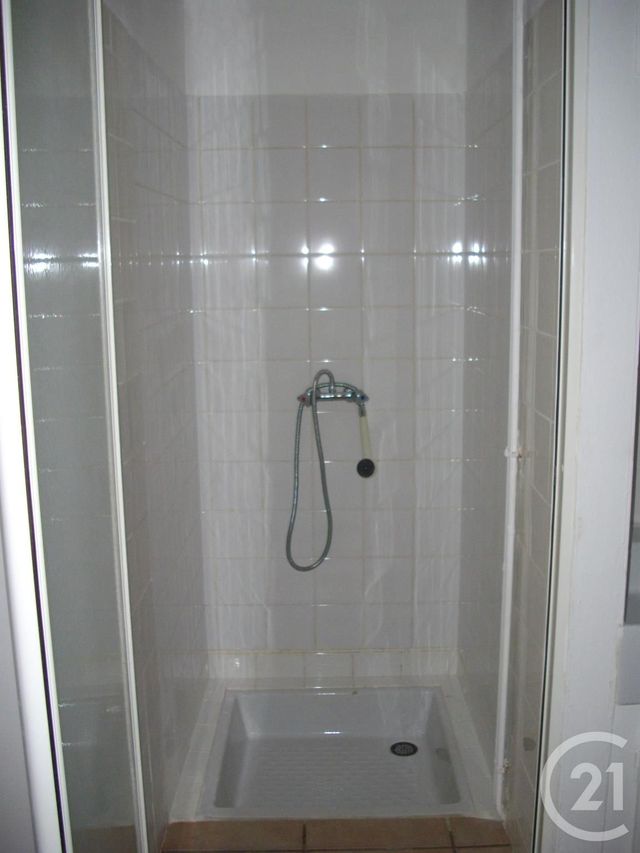 Appartement Studio à louer - 1 pièce - 20.0 m2 - GRAULHET - 81 - MIDI-PYRENEES - Century 21 Sg Immo