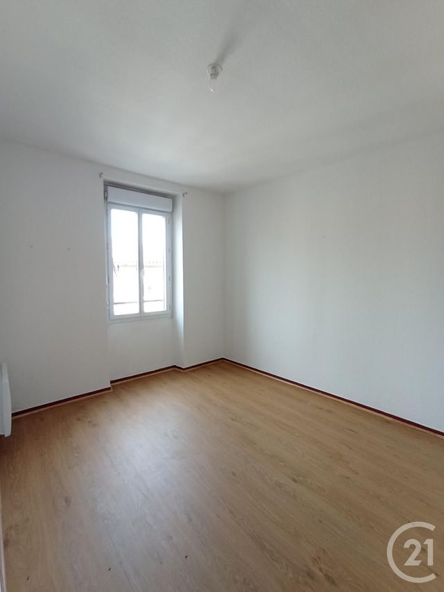 Appartement F2 à louer - 2 pièces - 45.0 m2 - GRAULHET - 81 - MIDI-PYRENEES - Century 21 Sg Immo