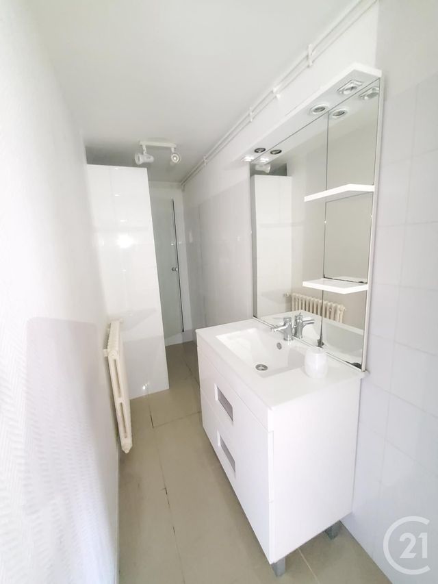 Appartement à louer - 4 pièces - 112.0 m2 - GRAULHET - 81 - MIDI-PYRENEES - Century 21 Sg Immo