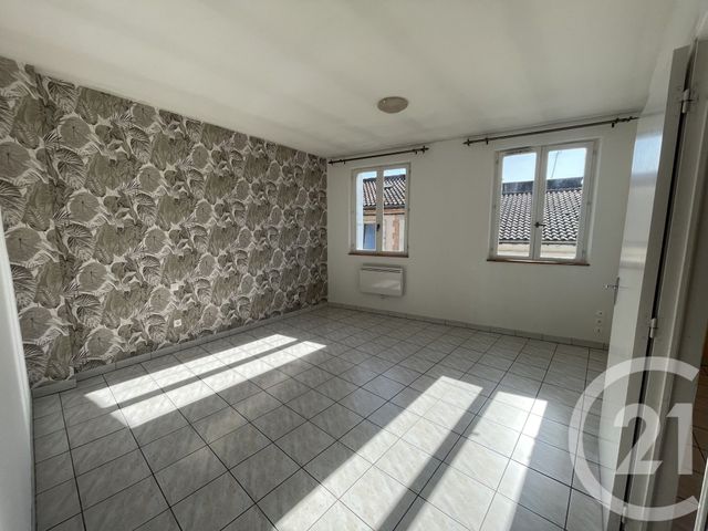 Appartement F3 à louer - 3 pièces - 74.0 m2 - GRAULHET - 81 - MIDI-PYRENEES - Century 21 Sg Immo