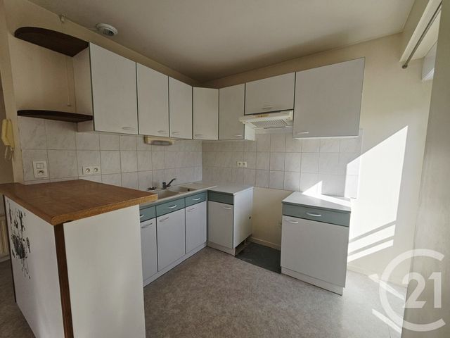 Appartement F3 à louer - 3 pièces - 75.0 m2 - GRAULHET - 81 - MIDI-PYRENEES - Century 21 Sg Immo