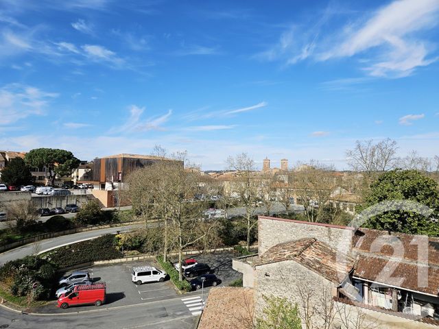 Appartement F3 à louer - 3 pièces - 75.0 m2 - GRAULHET - 81 - MIDI-PYRENEES - Century 21 Sg Immo