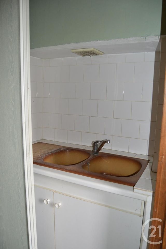 Appartement Local à louer - 3 pièces - 70.0 m2 - GRAULHET - 81 - MIDI-PYRENEES - Century 21 Sg Immo