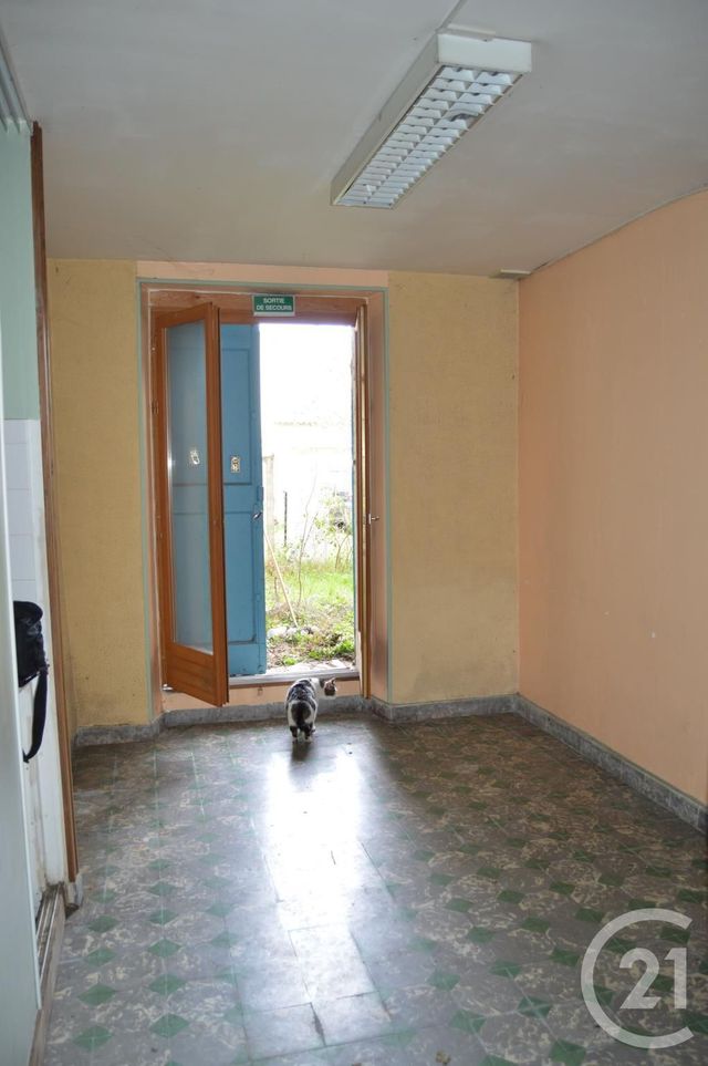 Appartement Local à louer - 3 pièces - 70.0 m2 - GRAULHET - 81 - MIDI-PYRENEES - Century 21 Sg Immo