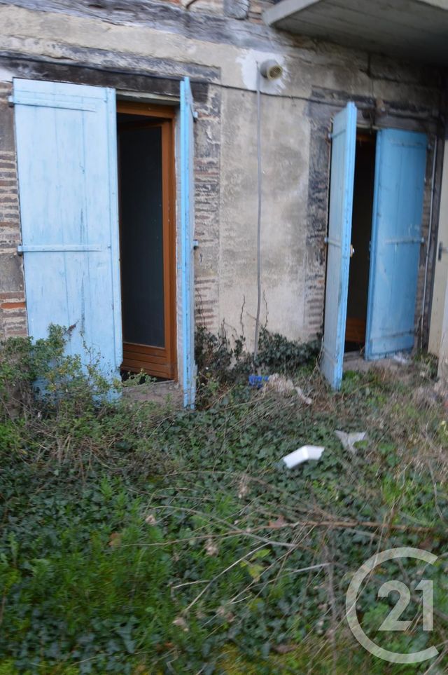 Appartement Local à louer - 3 pièces - 70.0 m2 - GRAULHET - 81 - MIDI-PYRENEES - Century 21 Sg Immo