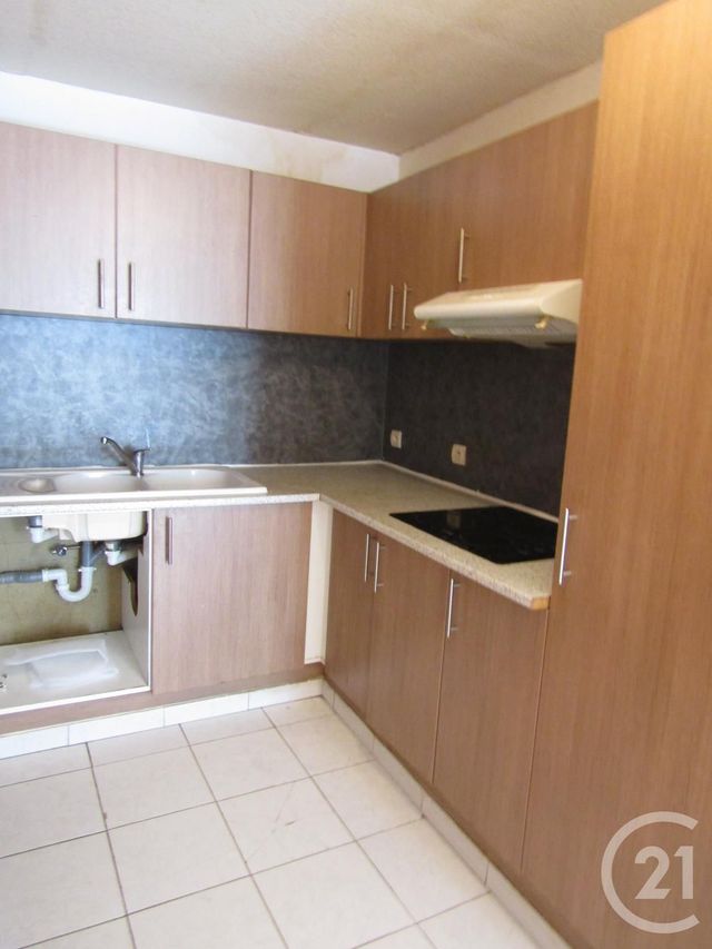 Appartement F2 à louer - 2 pièces - 55.0 m2 - GRAULHET - 81 - MIDI-PYRENEES - Century 21 Sg Immo