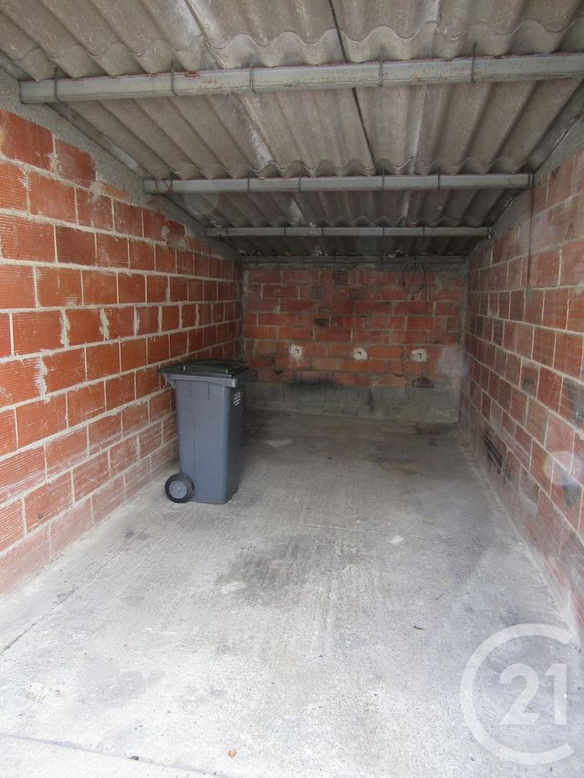 parking à louer - 15.0 m2 - GRAULHET - 81 - MIDI-PYRENEES - Century 21 Sg Immo