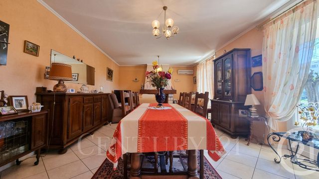 maison à vendre - 4 pièces - 127.4 m2 - GRAULHET - 81 - MIDI-PYRENEES - Century 21 Sg Immo