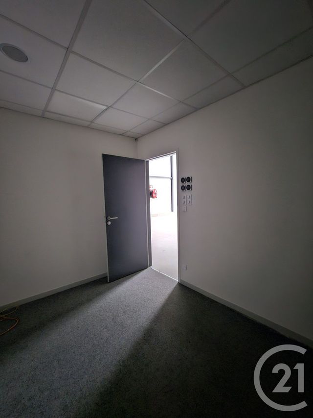 maison à louer - 1 pièce - 1342.0 m2 - GRAULHET - 81 - MIDI-PYRENEES - Century 21 Sg Immo