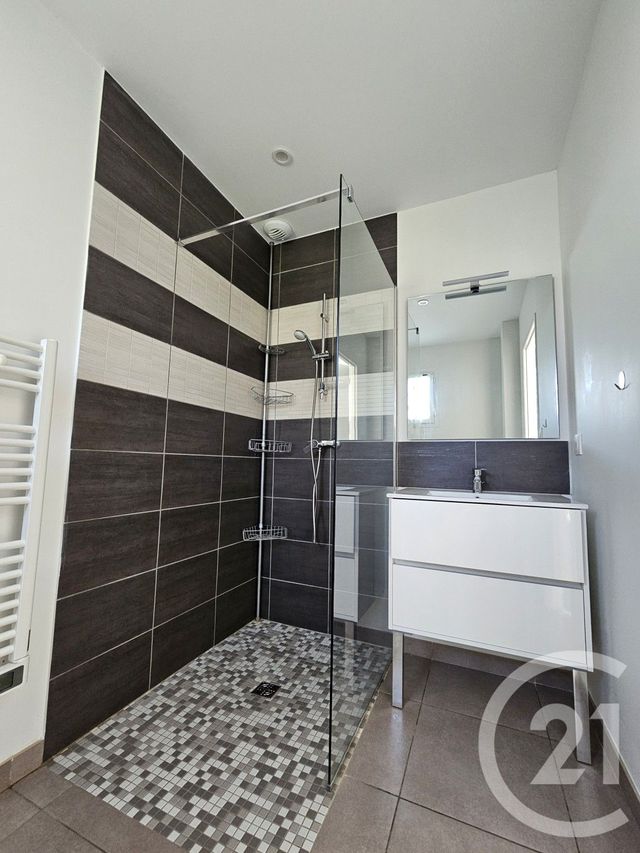 Appartement à louer - 3 pièces - 52.0 m2 - GRAULHET - 81 - MIDI-PYRENEES - Century 21 Sg Immo