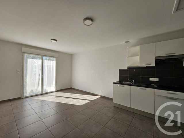 Appartement à louer - 3 pièces - 52.0 m2 - GRAULHET - 81 - MIDI-PYRENEES - Century 21 Sg Immo