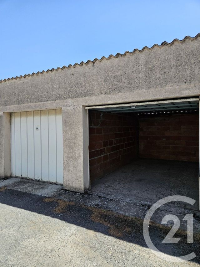 parking à louer - 14.0 m2 - GRAULHET - 81 - MIDI-PYRENEES - Century 21 Sg Immo
