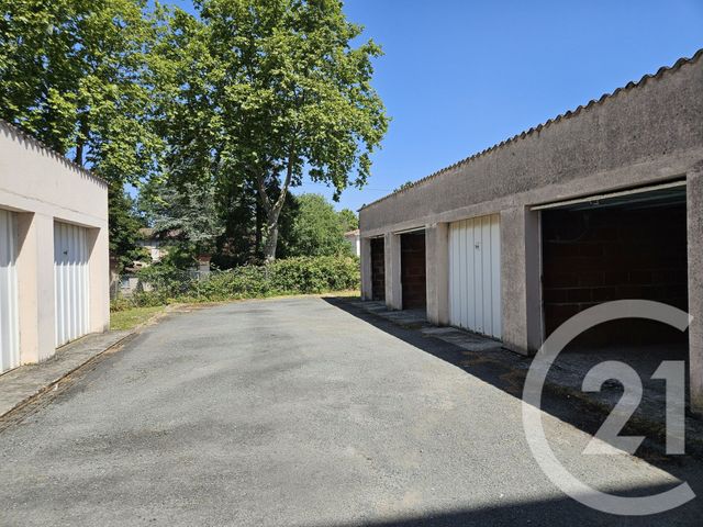 parking à louer - 14.0 m2 - GRAULHET - 81 - MIDI-PYRENEES - Century 21 Sg Immo