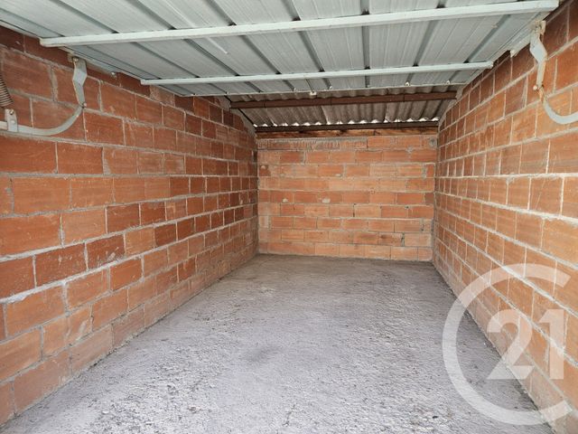 parking à louer - 14.0 m2 - GRAULHET - 81 - MIDI-PYRENEES - Century 21 Sg Immo