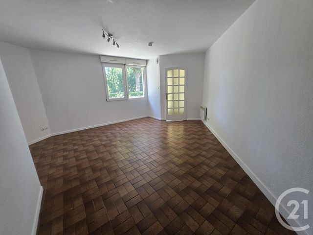 Appartement F3 à louer - 3 pièces - 50.0 m2 - GRAULHET - 81 - MIDI-PYRENEES - Century 21 Sg Immo
